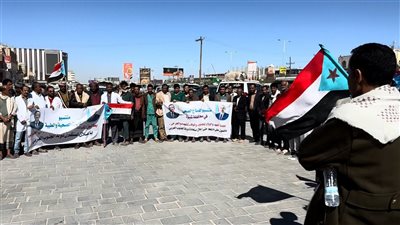 نقابات عمال فرع شركة النفط بساحل حضرموت تعلن انضمامها إلى ساحة الاعتصام بالمكلا